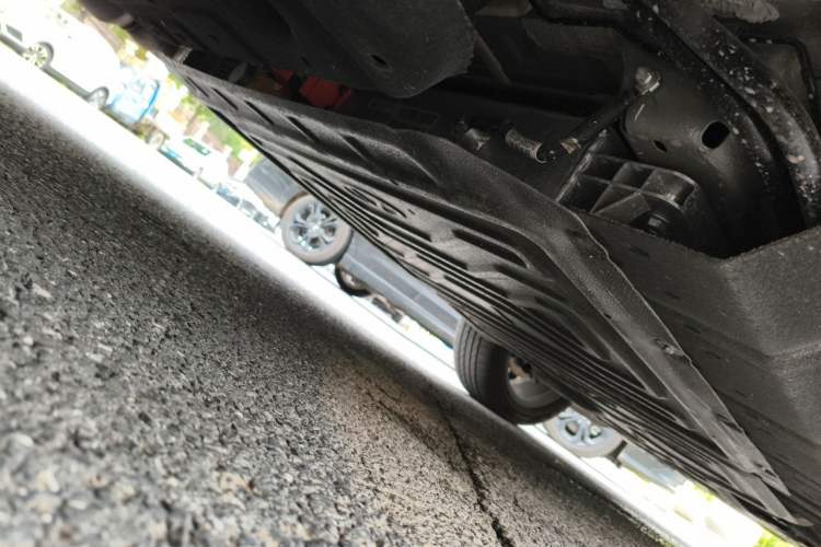 Used Chery Fengyun T9 2024 120 Long-Range Flagship Version 7 Seats Lithium Iron Phosphate Chassis Rear Right