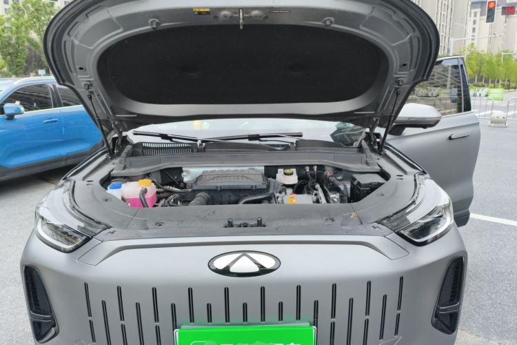 Used Chery Fengyun T9 2024 120 Long-Range Flagship Version 7 Seats Lithium Iron Phosphate Engine Bay