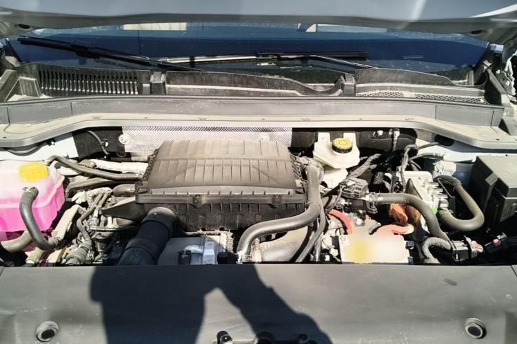 Used Chery Fengyun T9 2024 210 Ultra-Long Range Luxury Version 5 Seats Manganese Iron Phosphate Lithium Engine Bay