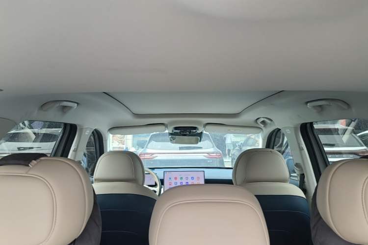 Used Chery Fengyun T9 2024 120 Long-Range Flagship Version 7 Seats Ternary Lithium Headliner