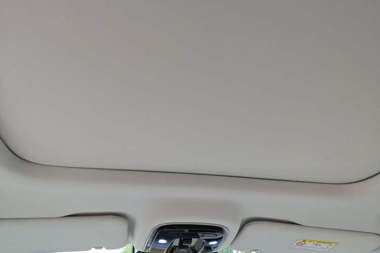 Used Chery Fengyun T9 2024 120 Long-Range Flagship Version 7 Seats Lithium Iron Phosphate Headliner