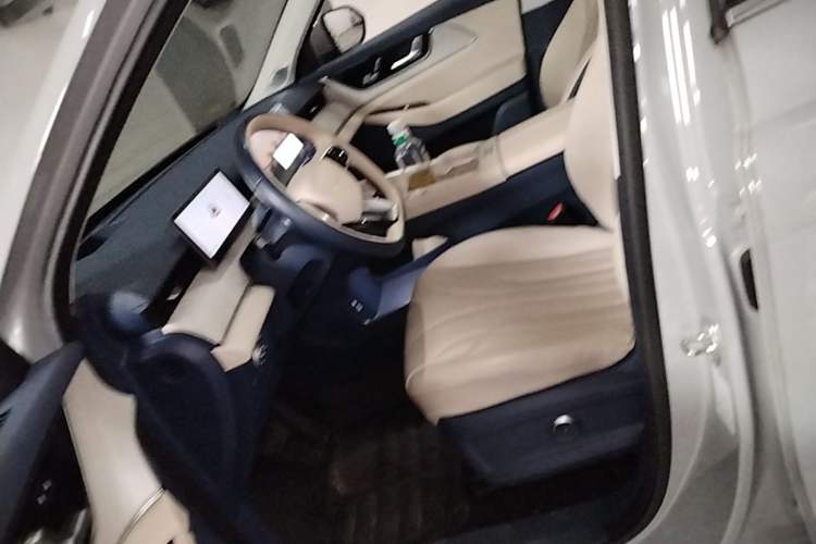 Used Chery Fengyun T9 2024 120 Long-Range Flagship Version 7 Seats Lithium Iron Phosphate Left Front Seat