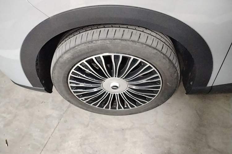 Used Chery Fengyun T9 2024 120 Long-Range Flagship Version 7 Seats Lithium Iron Phosphate Left Front Wheel Hub