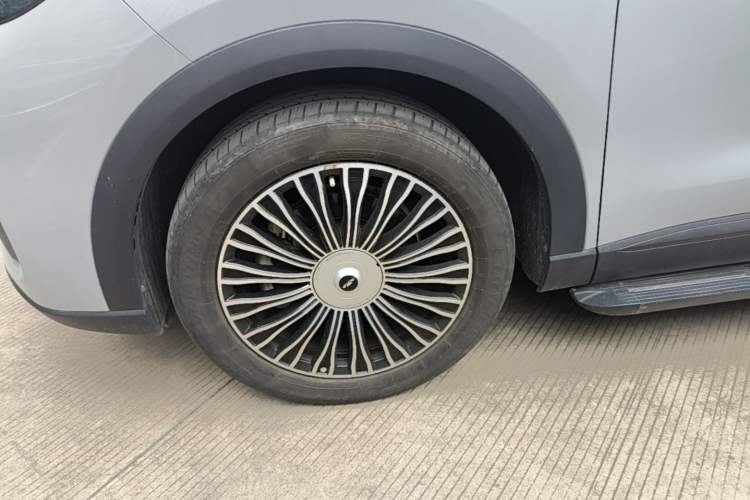 Used Chery Fengyun T9 2024 120 Long-Range Flagship Version 7 Seats Ternary Lithium Left Front Wheel Hub