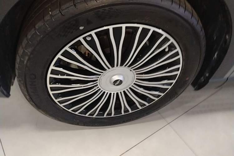 Used Chery Fengyun T9 2024 120 Long-Range Luxury Version 5 Seats Lithium Iron Phosphate Left Front Wheel Hub