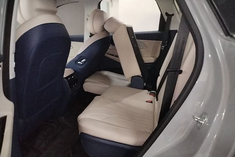 Used Chery Fengyun T9 2024 120 Long-Range Flagship Version 7 Seats Lithium Iron Phosphate Left Rear Seat