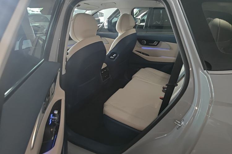 Used Chery Fengyun T9 2024 120 Long-Range Flagship Version 7 Seats Ternary Lithium Left Rear Seat