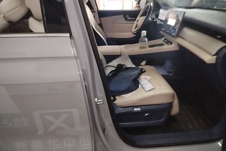 Used Chery Fengyun T9 2024 120 Long-Range Flagship Version 7 Seats Lithium Iron Phosphate Right Front Seat