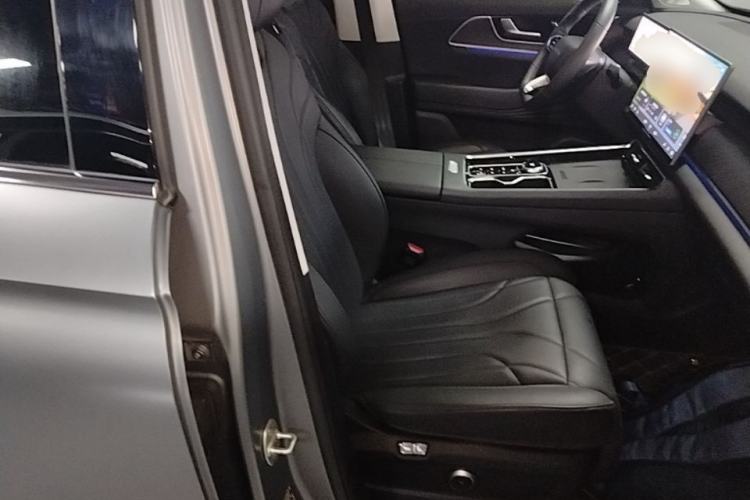 Used Chery Fengyun T9 2024 120 Long-Range Luxury Version 5 Seats Lithium Iron Phosphate Right Front Seat