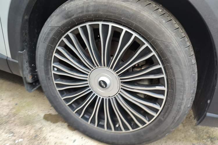 Used Chery Fengyun T9 2024 120 Long-Range Flagship Version 7 Seats Ternary Lithium Right Front Wheel Hub