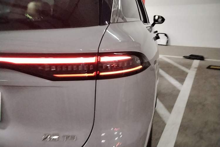 Used Chery Fengyun T9 2024 120 Long-Range Flagship Version 7 Seats Lithium Iron Phosphate Right Rear Taillight