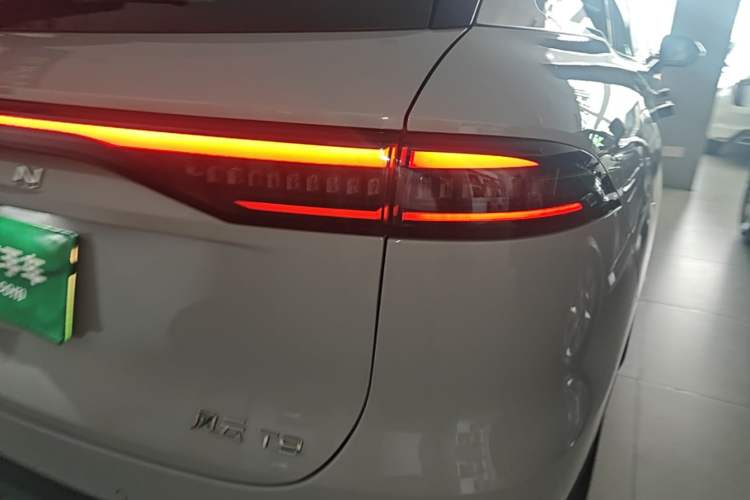 Used Chery Fengyun T9 2024 120 Long-Range Flagship Version 7 Seats Ternary Lithium Right Rear Taillight