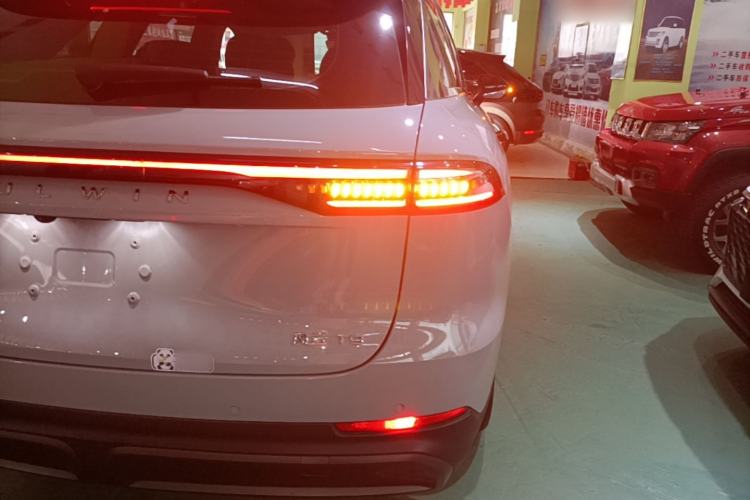 Used Chery Fengyun T9 2024 120 Long-Range Luxury Version 5 Seats Ternary Lithium Right Rear Taillight