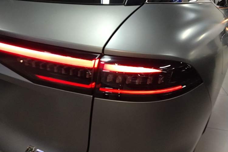 Used Chery Fengyun T9 2024 120 Long-Range Luxury Version 5 Seats Lithium Iron Phosphate Right Rear Taillight