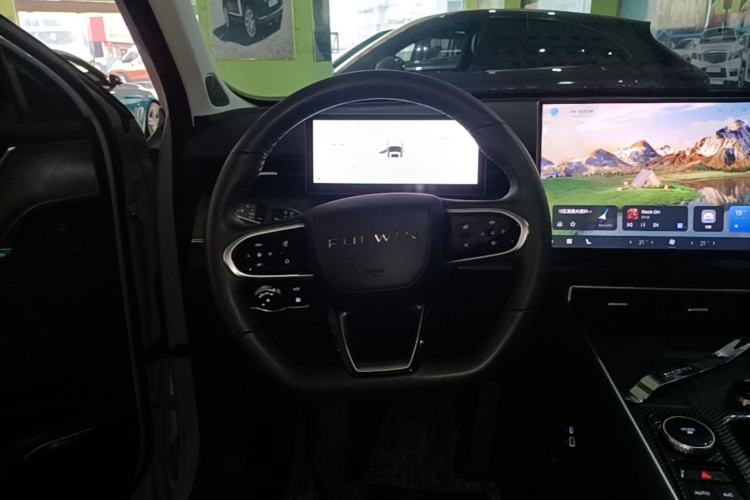Used Chery Fengyun T9 2024 120 Long-Range Luxury Version 5 Seats Ternary Lithium Steering Wheel