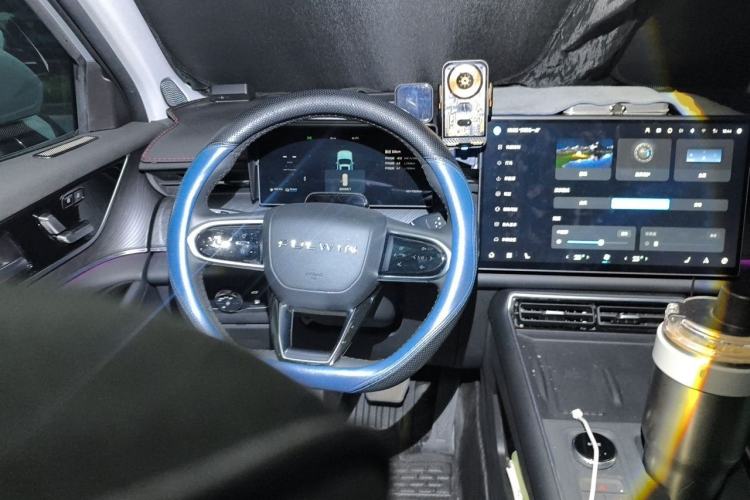 Used Chery Fengyun T9 2024 120 Long-Range Flagship Version 7 Seats Ternary Lithium Steering Wheel