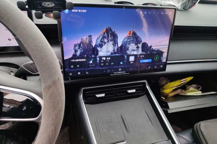 Used Chery Fengyun T9 2024 120 Long-Range Flagship Version 7 Seats Lithium Iron Phosphate Audio And AC Panel