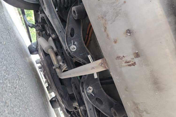 Used Chery Fengyun T9 2024 120 Long-Range Flagship Version 7 Seats Ternary Lithium Chassis Rear