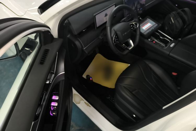 Used Chery Fengyun T9 2024 120 Long-Range Luxury Version 5 Seats Ternary Lithium Driver Seat