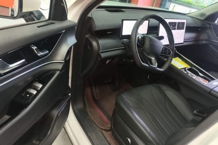 Used Chery Fengyun T9 2024 120 Long-Range Flagship Version 7 Seats Ternary Lithium Driver Seat