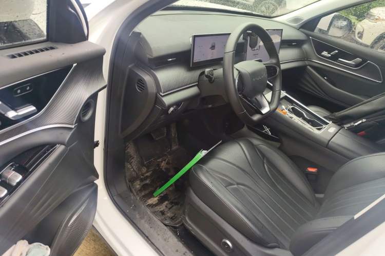 Used Chery Fengyun T9 2024 120 Long-Range Luxury Version 5 Seats Ternary Lithium Driver Seat