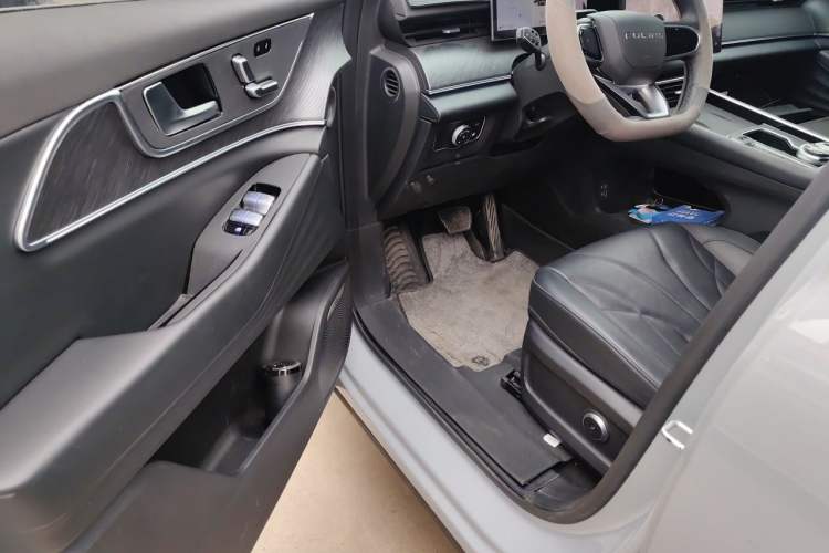 Used Chery Fengyun T9 2024 120 Long-Range Flagship Version 7 Seats Lithium Iron Phosphate Driver Seat