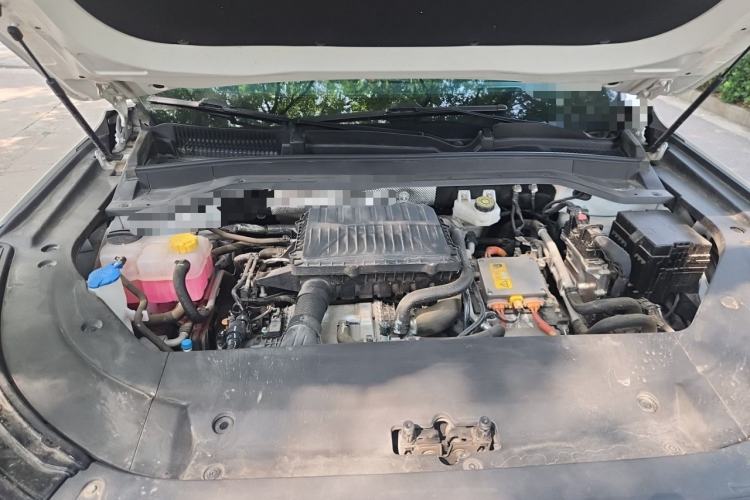 Used Chery Fengyun T9 2024 120 Long-Range Flagship Version 7 Seats Ternary Lithium Engine Bay