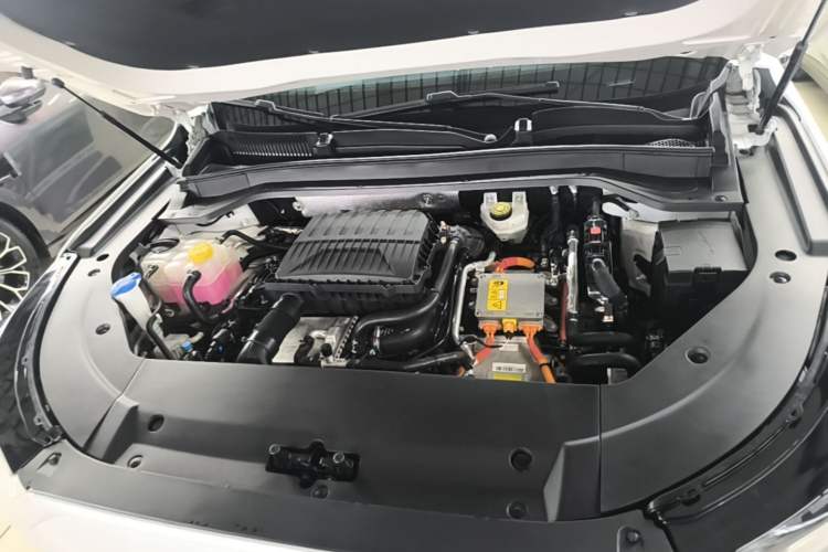 Used Chery Fengyun T9 2024 120 Long-Range Comfort Version 5-Seater with Ternary Lithium Battery Engine Bay
