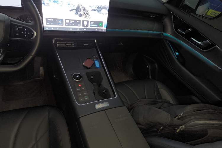 Used Chery Fengyun T9 2024 120 Long-Range Comfort Version 7 Seats Lithium Iron Phosphate Gear Lever