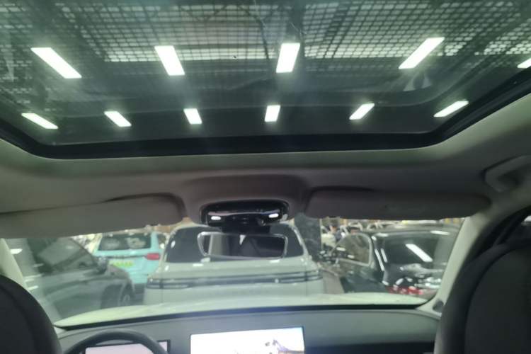 Used Chery Fengyun T9 2024 120 Long-Range Standard Version 5 Seats Lithium-NMC Battery Headliner