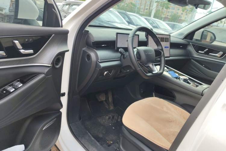 Used Chery Fengyun T9 2024 120 Long-Range Comfort Version 5-Seater with Ternary Lithium Battery Interior 3