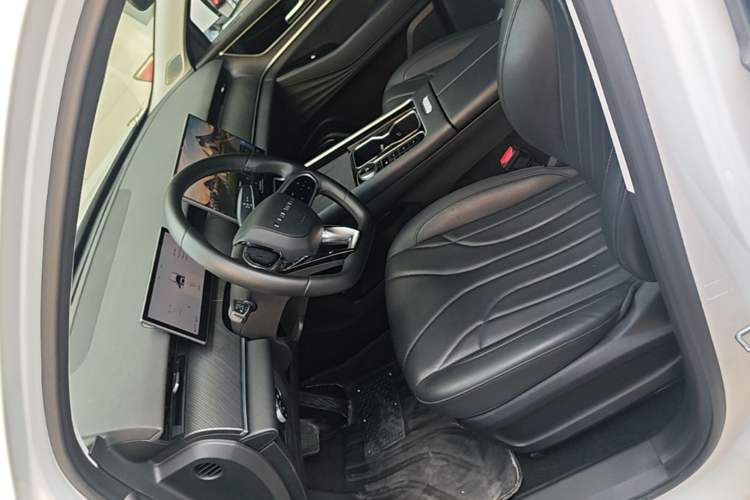 Used Chery Fengyun T9 2024 120 Long-Range Standard Version 5 Seats Lithium-NMC Battery Left Front Seat