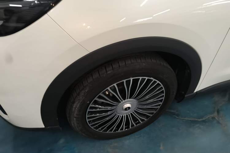 Used Chery Fengyun T9 2024 120 Long-Range Luxury Version 5 Seats Ternary Lithium Left Front Wheel Hub