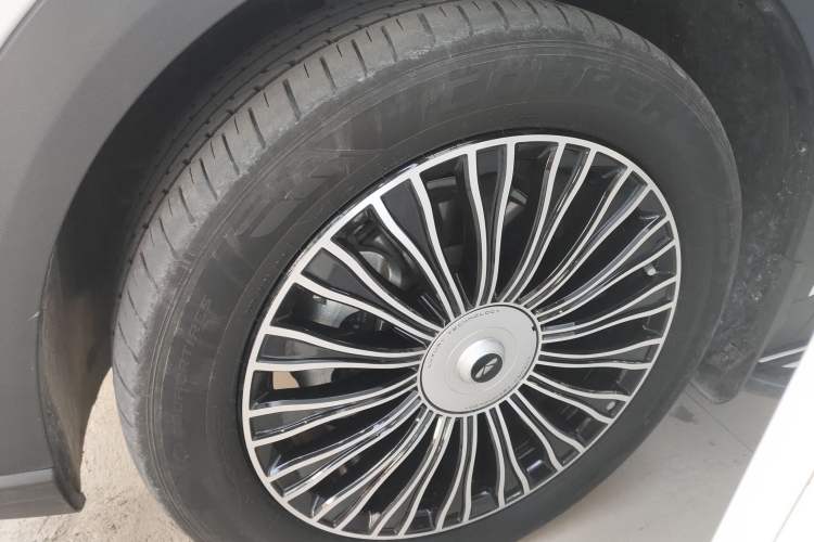 Used Chery Fengyun T9 2024 120 Long-Range Flagship Version 7 Seats Ternary Lithium Left Front Wheel Hub