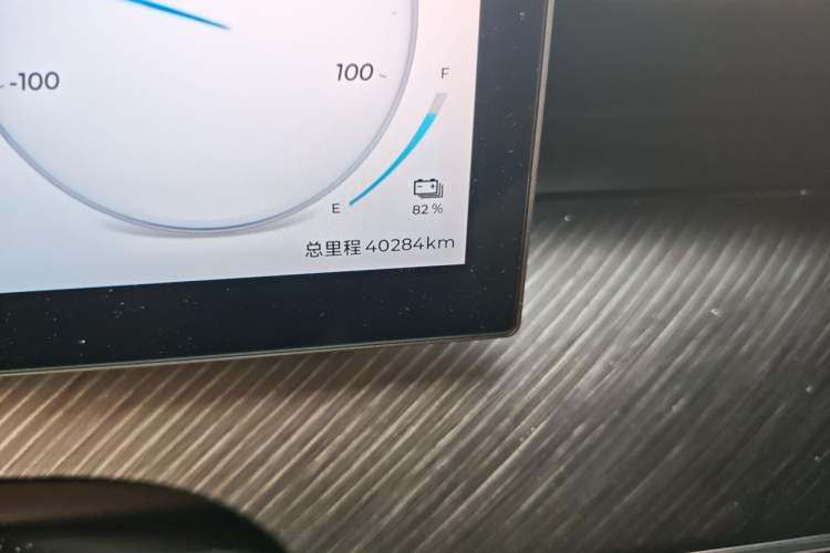 Used Chery Fengyun T9 2024 120 Long-Range Luxury Version 5 Seats Ternary Lithium Odometer Close Up