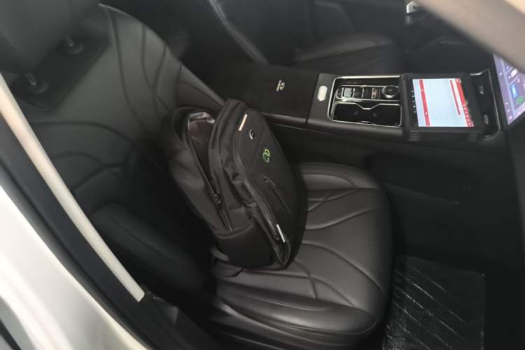Used Chery Fengyun T9 2024 120 Long-Range Comfort Version 5-Seater with Ternary Lithium Battery Right Front Seat