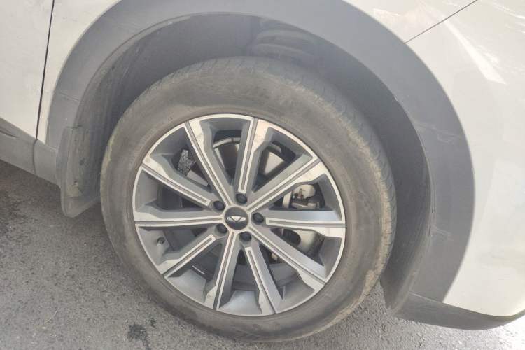 Used Chery Fengyun T9 2024 120 Long-Range Comfort Version 5-Seater with Ternary Lithium Battery Right Front Wheel Hub