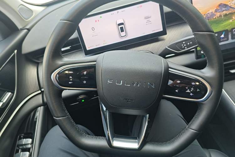 Used Chery Fengyun T9 2024 120 Long-Range Standard Version 5 Seats Lithium-NMC Battery Steering Wheel