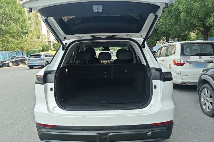 Used Chery Fengyun T9 2024 120 Long-Range Standard Version 5 Seats Lithium-NMC Battery Trunk