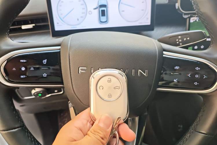 Used Chery Fengyun T9 2024 120 Long-Range Luxury Version 5 Seats Ternary Lithium Vehicle Key