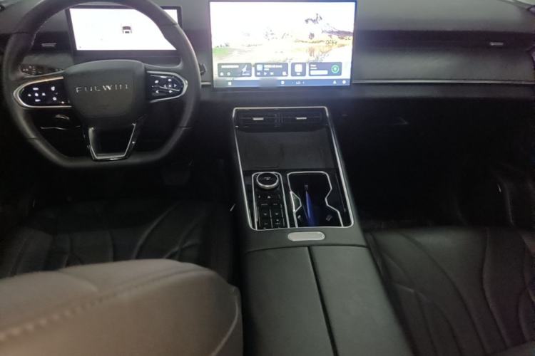 Used Chery Fengyun T9 2025 120 Long-Range Prestige Version 5 Seats Lithium Iron Phosphate Center Console