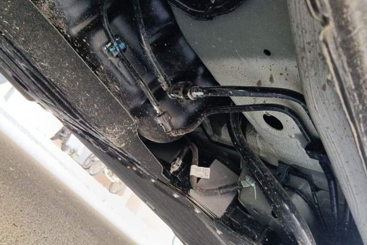 Used Chery Fengyun T9 2025 120 Long-Range Prestige Version 5 Seats Lithium Iron Phosphate Chassis Rear Right