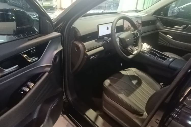Used Chery Fengyun T9 2025 120 Long-Range Prestige Version 5 Seats Lithium Iron Phosphate Driver Seat