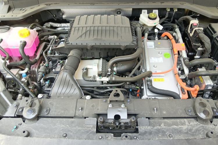 Used Chery Fengyun T9 2025 120 Long-Range Prestige Version 5 Seats Lithium Iron Phosphate Engine Bay
