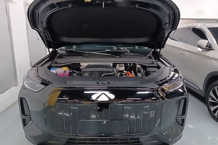 Used Chery Fengyun T9 2025 120 Long-Range Luxury Version 5 Seats Lithium Iron Phosphate Engine Bay