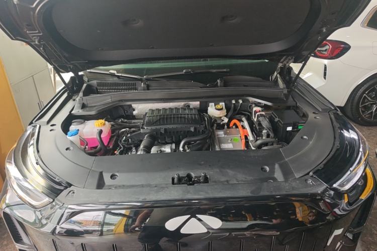 Used Chery Fengyun T9 2025 120 Long-Range Luxury Version 5 Seats Lithium Iron Phosphate Engine Bay