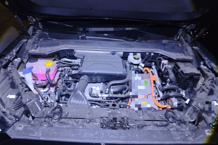 Used Chery Fengyun T9 2025 120 Long-Range Prestige Version 5 Seats Lithium Iron Phosphate Engine Bay