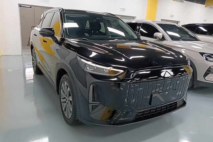 Used Chery Fengyun T9 2025 120 Long-Range Luxury Version 5 Seats Lithium Iron Phosphate Front Right 45 Deg