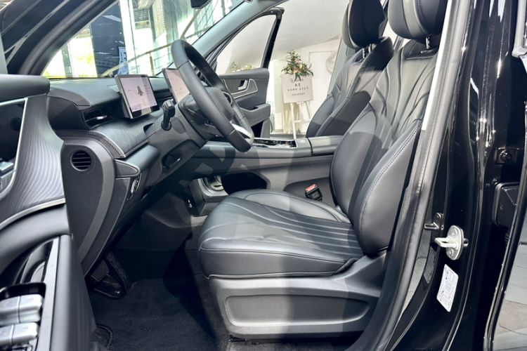 Used Chery Fengyun T9 2025 120 Long-Range Prestige Version 5 Seats Lithium Iron Phosphate Interior 8