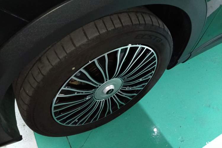 Used Chery Fengyun T9 2025 120 Long-Range Flagship Version 5 Seats Lithium Iron Phosphate Left Front Wheel Hub